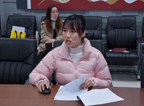 2.郭元芳做《中职班级文化建设影响学生行为习惯养成策略研究》中期报告 2.郭元芳做《中职班级文化建设影响学生行为习惯养成策略研究》中期报告