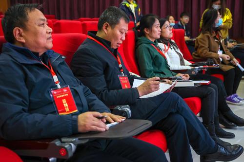 4.评委老师认真评分 4.评委老师认真评分