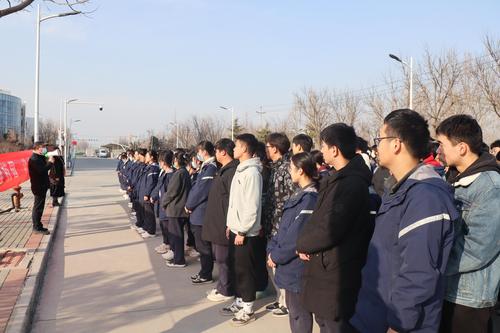4.同学们认真学安全消防知识 4.同学们认真学安全消防知识