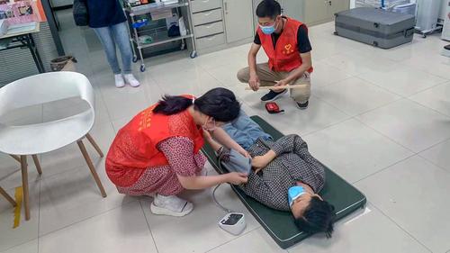 4应急处置抢救伤员 4应急处置抢救伤员