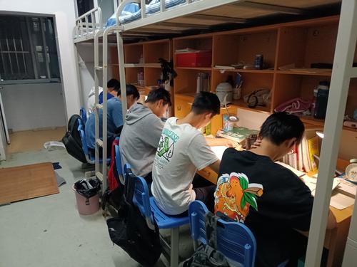 晚自习时间 (2) 晚自习时间 (2)