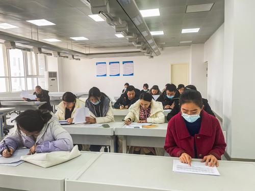 2高一全体教师认真听会 2高一全体教师认真听会