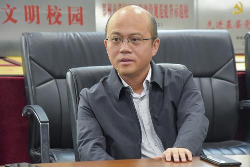 3副校长王宏亮讲话 3副校长王宏亮讲话
