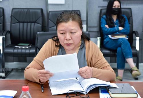 2韩蕴老师做中期报告 2韩蕴老师做中期报告