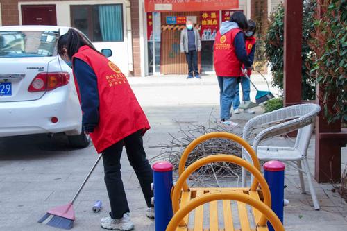 6在社区进行环境保护活动 6在社区进行环境保护活动