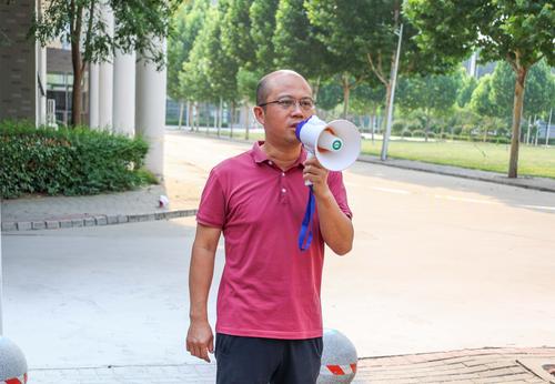 9.副校长王宏亮进行总结 9.副校长王宏亮进行总结