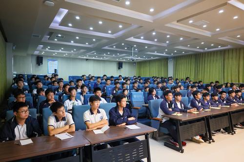 3同学们认真听讲 3同学们认真听讲