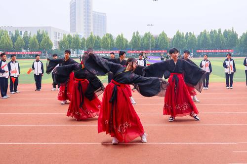 3.古风舞蹈展现出诗情画意的韵味 3.古风舞蹈展现出诗情画意的韵味