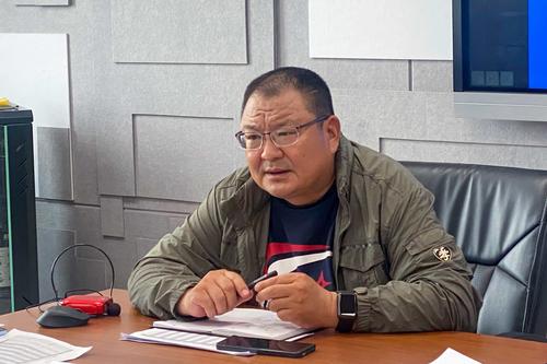 4.校党委书记邵元辉作总结讲话 4.校党委书记邵元辉作总结讲话