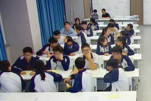 3同学们讨论当遇到诈骗时如何和骗子斗智斗勇 3同学们讨论当遇到诈骗时如何和骗子斗智斗勇