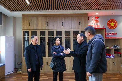 6参观国旗礼宾社 6参观国旗礼宾社