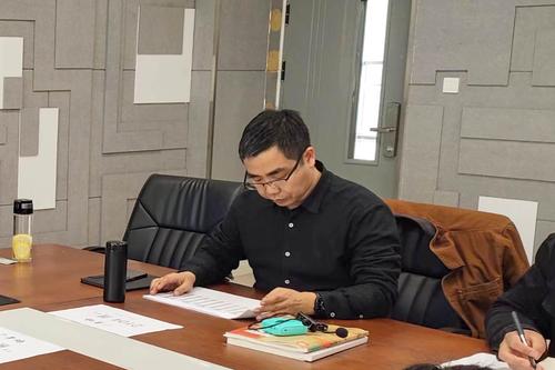 3.教务处副主任李鹏在交流自己的心得体会 3.教务处副主任李鹏在交流自己的心得体会