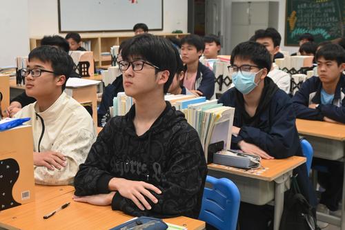 3认真听讲 3认真听讲