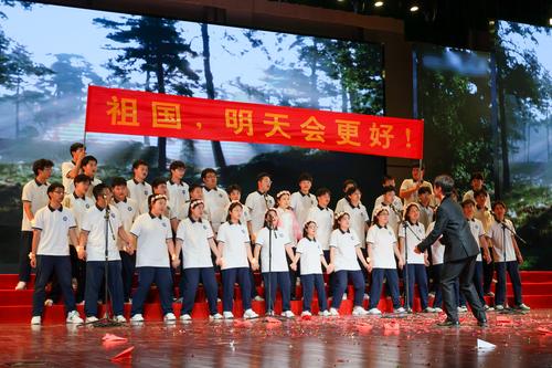 3-2313班合唱《明天会更好》 3-2313班合唱《明天会更好》