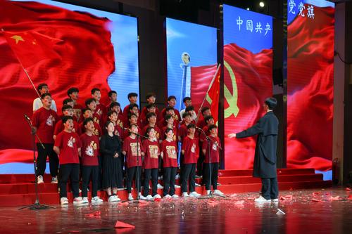 4-2218班合唱《没有共产党就没有新中国》 4-2218班合唱《没有共产党就没有新中国》