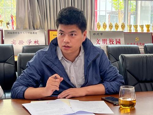 3朱荣涛老师讲述班级管理方法 3朱荣涛老师讲述班级管理方法