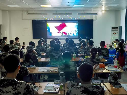 3观看爱国教育影片 3观看爱国教育影片