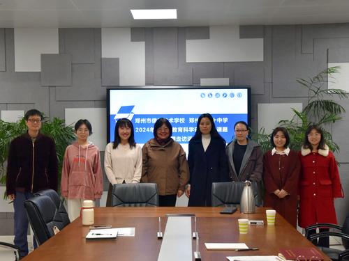 5专家与课题组成员合影留念 5专家与课题组成员合影留念