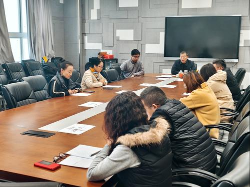 1 高一年级全体班主任参加会议 1 高一年级全体班主任参加会议
