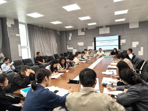 5.taptap国际服怎么登录2026届高三工作会议现场