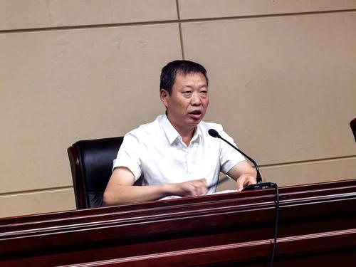8.副校长张继波在总结讲话中对全体同学提出殷切建议 8.副校长张继波在总结讲话中对全体同学提出殷切建议