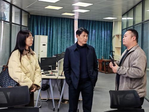 4谷国太一行参观taptap滚球校技能竞赛实训中心并与该校教师交流