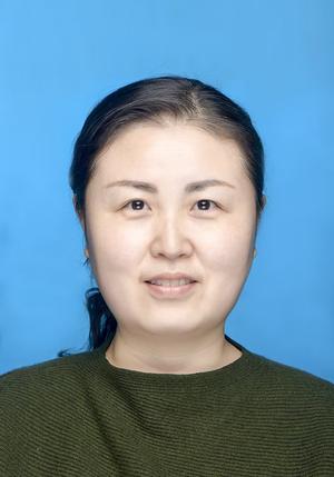 张瑶,教务处教务员,负责中专部课程安排、统筹调配,以及绩效工资计算等工作 张瑶,教务处教务员,负责中专部课程安排、统筹调配,以及绩效工资计算等工作