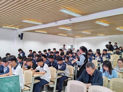 1展示课活动现场 1展示课活动现场