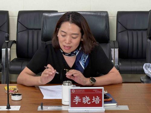 taptap滚球校政教处主任李晓培主持培训 taptap滚球校政教处主任李晓培主持培训